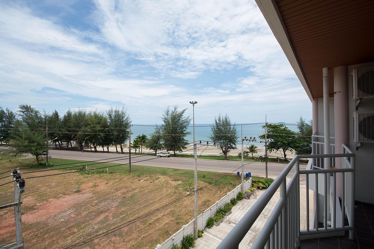 Grand Beach Condo B404 By Malai Thang Kwian Exteriör bild